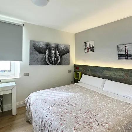 Rosa Szálloda Reinosa